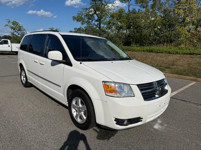 Photo of 2010 WHITE Dodge Grand Caravan
