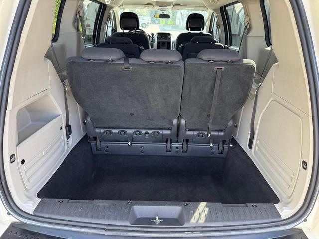 Photo of 2010 WHITE Dodge Grand Caravan