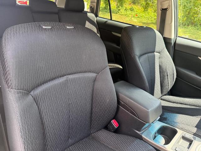 Photo of 2011 GRAY Subaru Outback