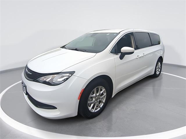 2023 Chrysler Voyager