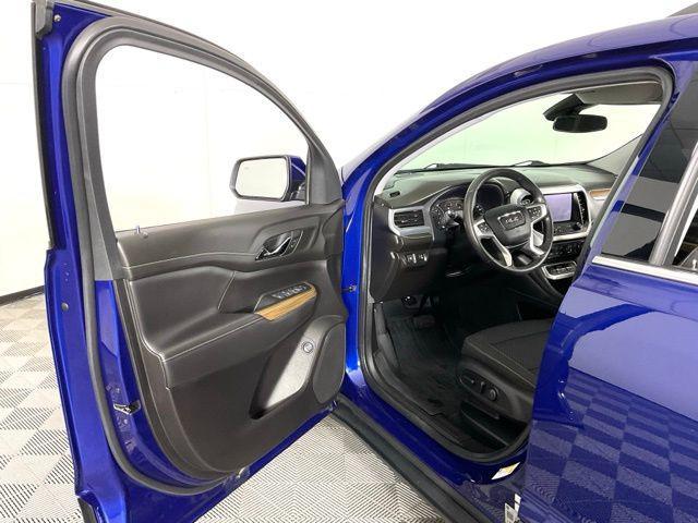 Photo of 2023 Ultra Blue Metallic GMC Acadia