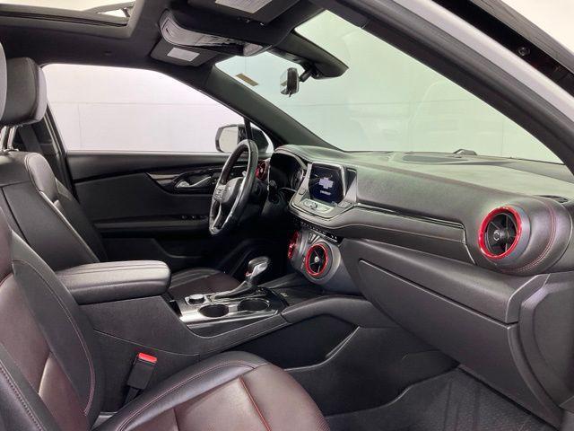 Photo of 2019 Summit White Chevrolet Blazer