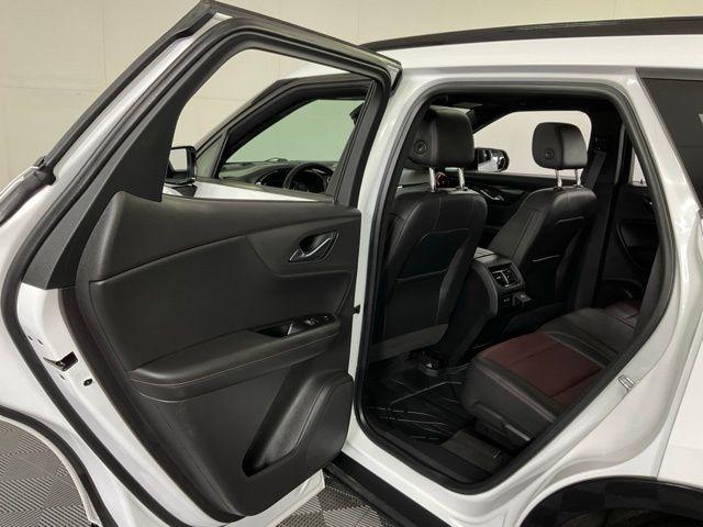 Photo of 2019 Summit White Chevrolet Blazer