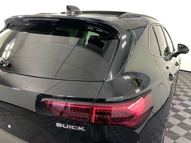 Photo of 2025 Ebony Twilight Metallic Buick Envision
