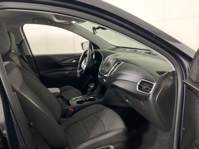 Photo of 2022 Iron Gray Metallic Chevrolet Equinox