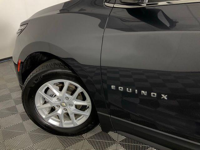 Photo of 2022 Iron Gray Metallic Chevrolet Equinox