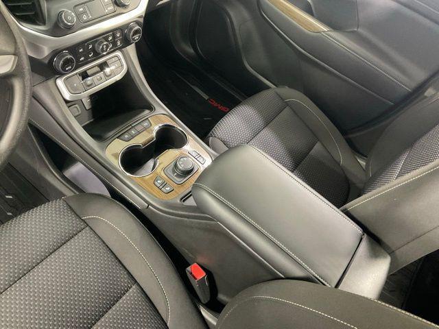 Photo of 2023 Summit White GMC Acadia
