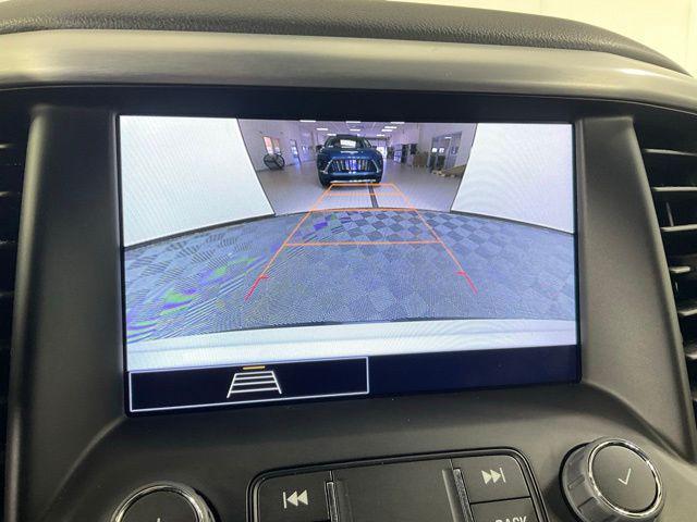 Photo of 2023 Summit White GMC Acadia
