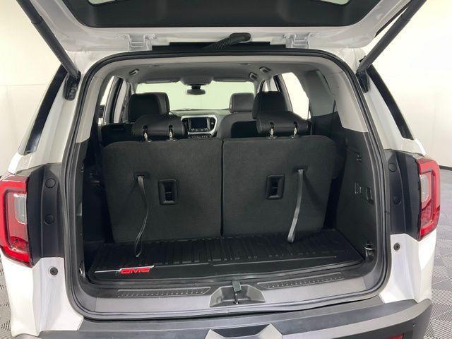 Photo of 2023 Summit White GMC Acadia