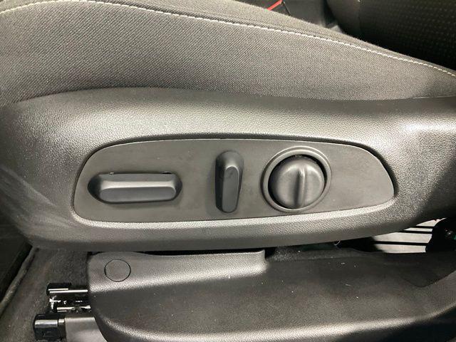 Photo of 2023 Summit White GMC Acadia