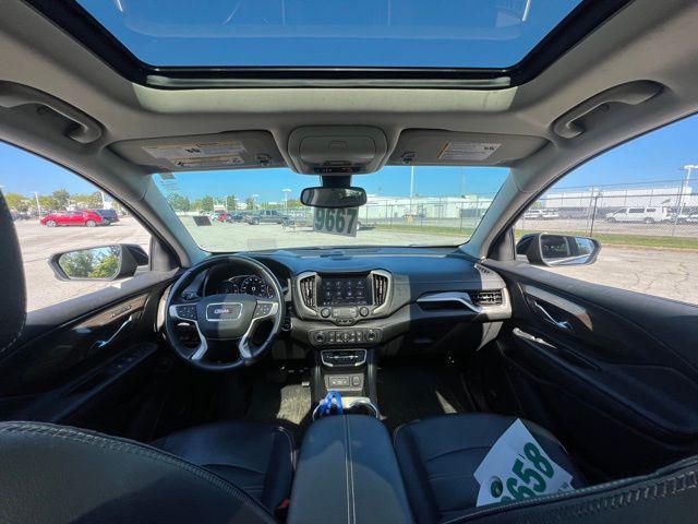 Photo of 2022 Ebony Twilight Metallic GMC Terrain