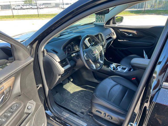 Photo of 2022 Ebony Twilight Metallic GMC Terrain