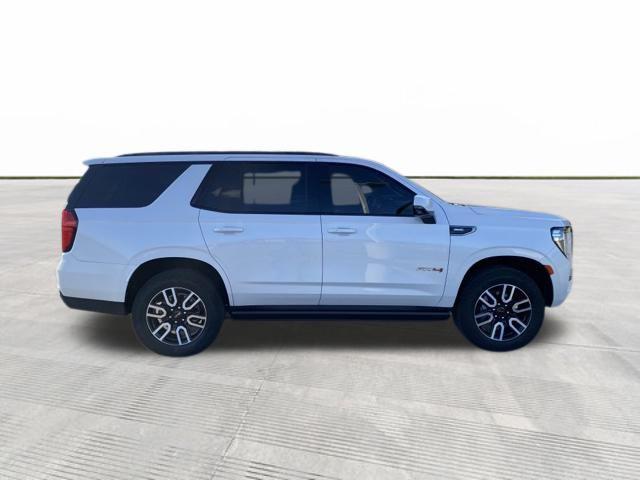 Photo of 2024 White Frost Tricoat GMC Yukon