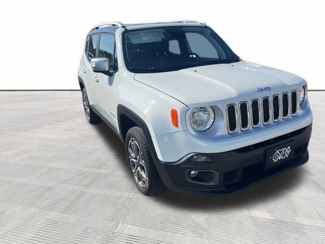 Photo of 2018 Alpine White Jeep Renegade