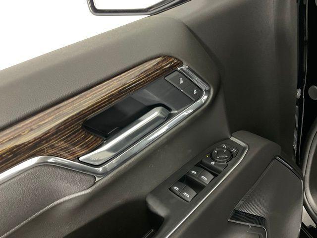 Photo of 2025 Onyx Black GMC Sierra 1500