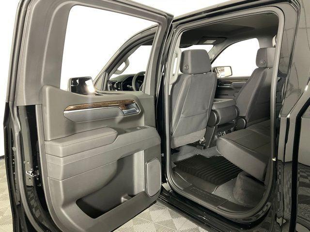 Photo of 2025 Onyx Black GMC Sierra 1500