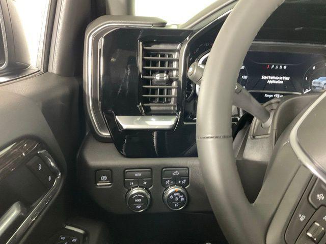 Photo of 2025 Onyx Black GMC Sierra 1500