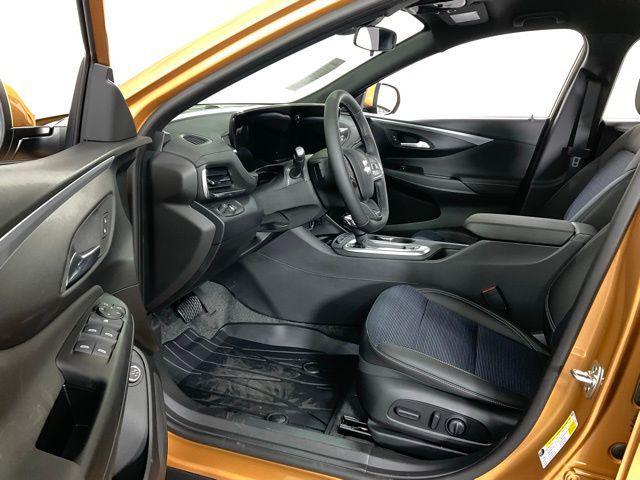 Photo of 2025 Copper Ice Metallic Buick Envista