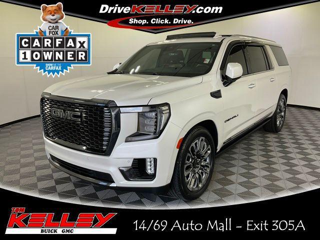 Photo of 2023 White Frost Tricoat GMC Yukon XL