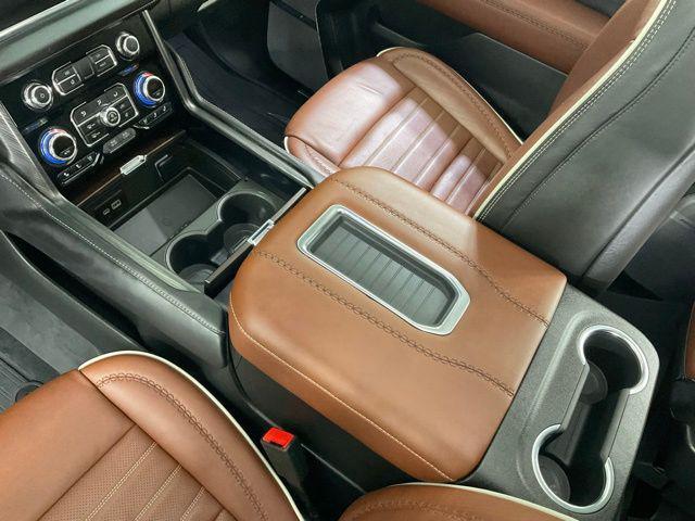 Photo of 2023 White Frost Tricoat GMC Yukon XL