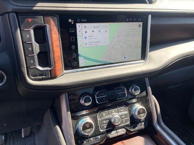 Photo of 2023 White Frost Tricoat GMC Yukon XL