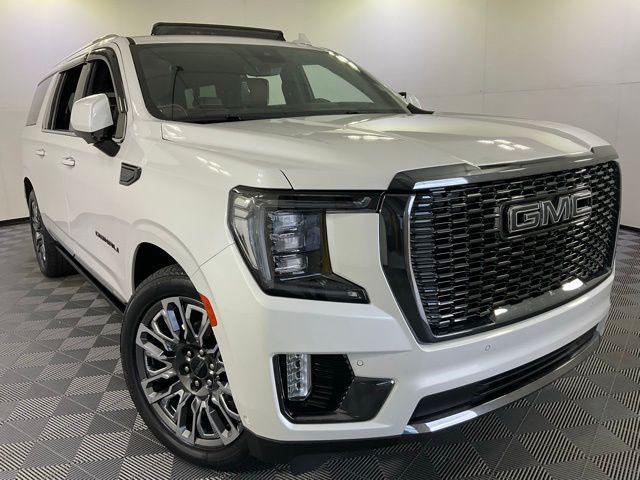 Photo of 2023 White Frost Tricoat GMC Yukon XL
