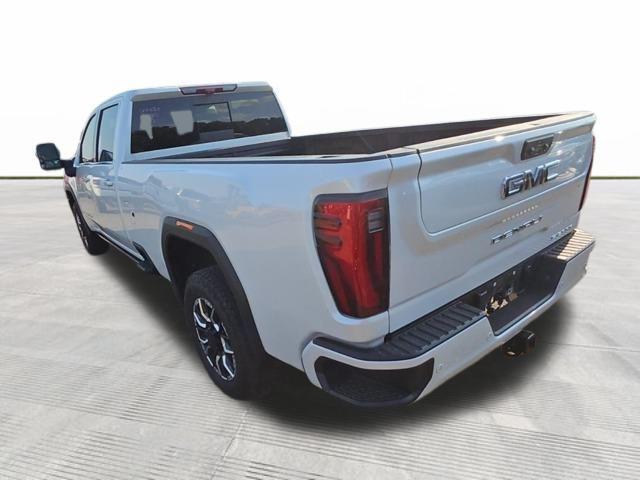 Photo of 2025 White Frost Tricoat GMC Sierra 3500