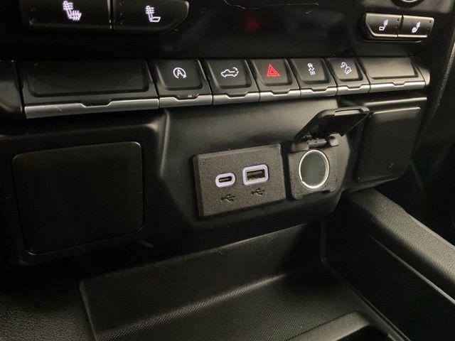 Photo of 2019 Silver Ice Metallic Chevrolet Silverado 1500