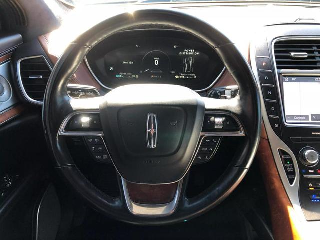 Photo of 2019 Black Lincoln Nautilus
