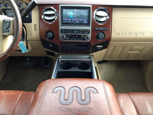 Photo of 2012 White Ford F-250