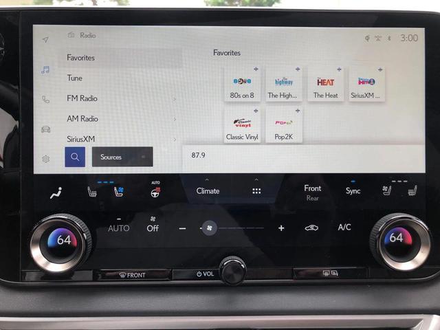 Photo of 2023 White Lexus RX 500h