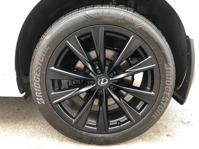 Photo of 2023 White Lexus RX 500h