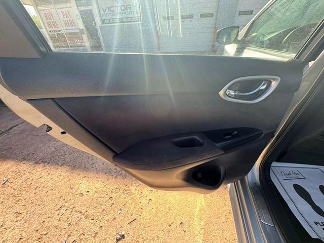 Photo of 2013 Gray Nissan Sentra