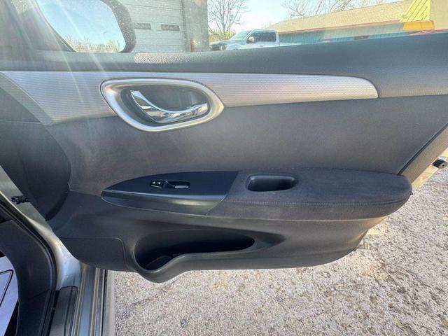 Photo of 2013 Gray Nissan Sentra