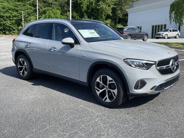 Photo of 2025 Alpine Gray Mercedes-Benz GLC 350e
