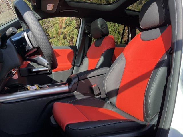 Photo of 2025 Polar White Mercedes-Benz GLA 250