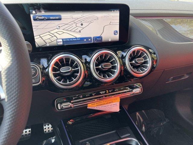 Photo of 2025 Polar White Mercedes-Benz GLA 250