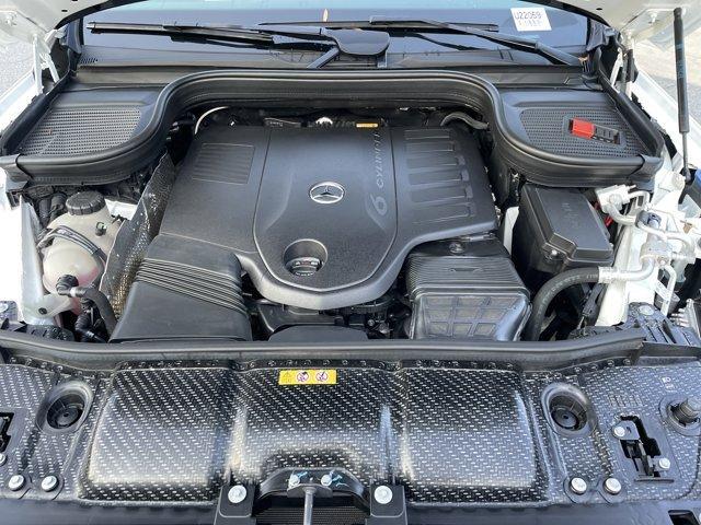 Photo of 2025 Polar White Mercedes-Benz GLS 450