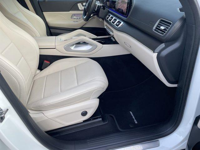 Photo of 2025 Polar White Mercedes-Benz GLS 450