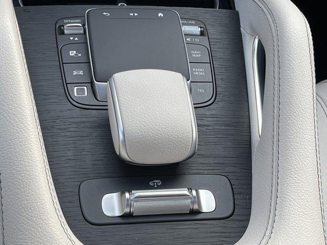 Photo of 2025 Polar White Mercedes-Benz GLS 450
