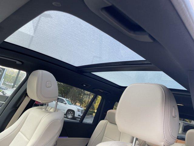 Photo of 2025 Polar White Mercedes-Benz GLS 450