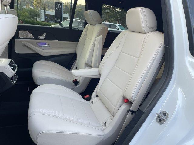 Photo of 2025 Polar White Mercedes-Benz GLS 450