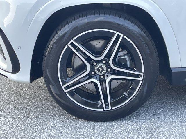 Photo of 2025 Polar White Mercedes-Benz GLS 450