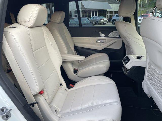 Photo of 2025 Polar White Mercedes-Benz GLS 450