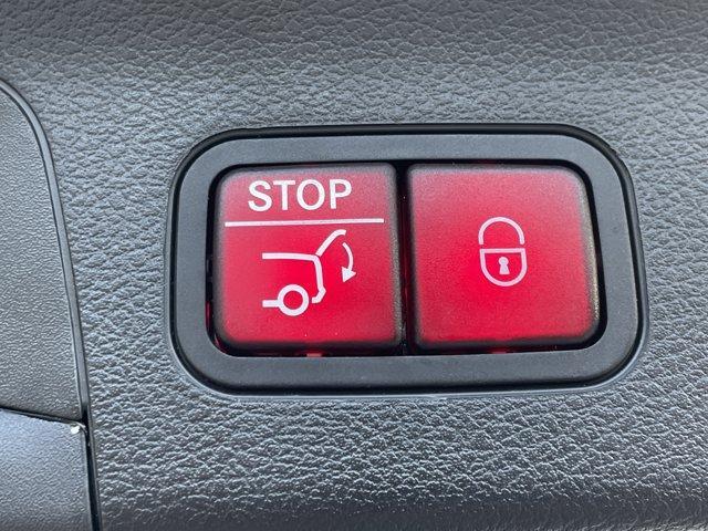 Photo of 2025 Polar White Mercedes-Benz GLS 450