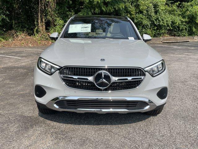 Photo of 2025 Alpine Gray Mercedes-Benz GLC 350e