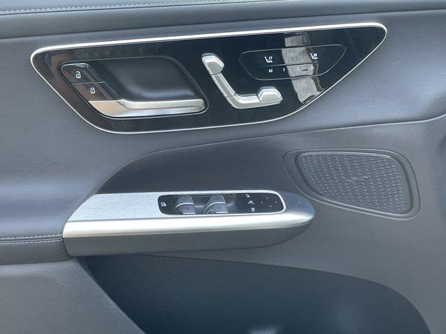 Photo of 2026 Black Mercedes-Benz GLC 300