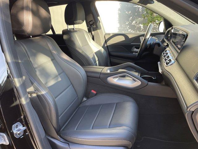Photo of 2023 Black Mercedes-Benz GLE 350