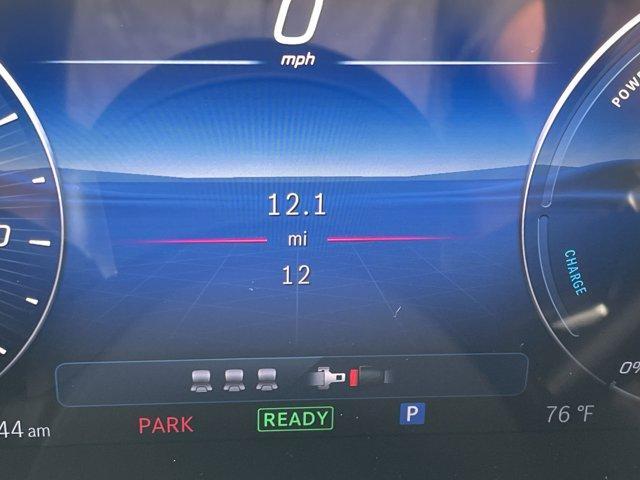 Photo of 2025 Polar White Mercedes-Benz GLC 350e