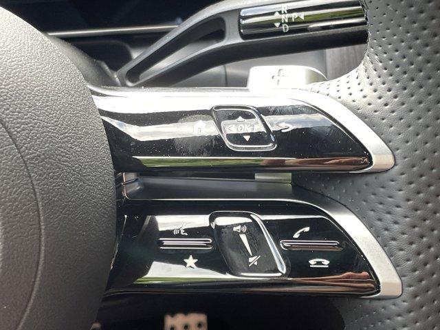 Photo of 2025 Polar White Mercedes-Benz GLC 350e